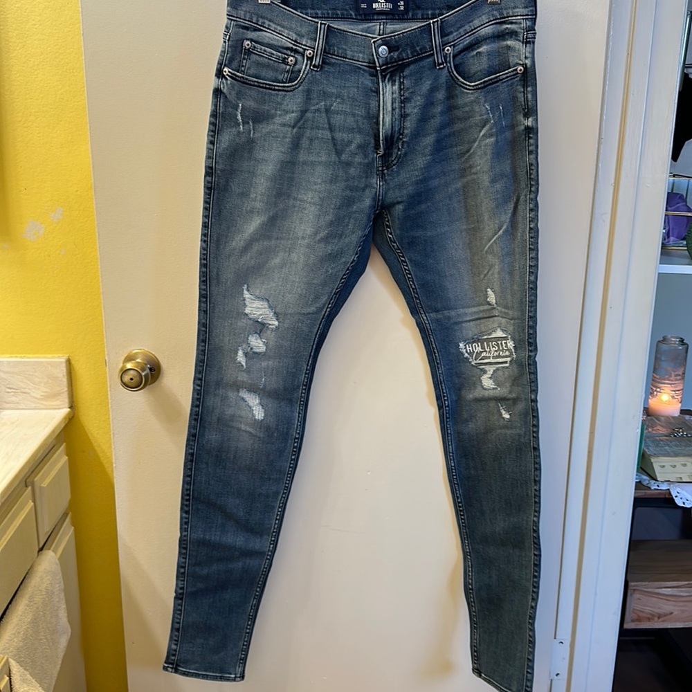 Men’s Hollister jeans